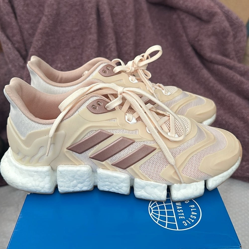 Adidas climacool running shoe size 7.5 gently used - Picture 2 of 5